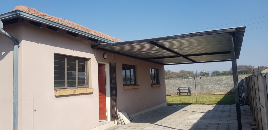 To Let 3 Bedroom Property for Rent in Waterval East North West